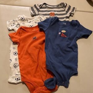 Simple Joys by Carters Set of 4 Bodysuits Sports Set 12m